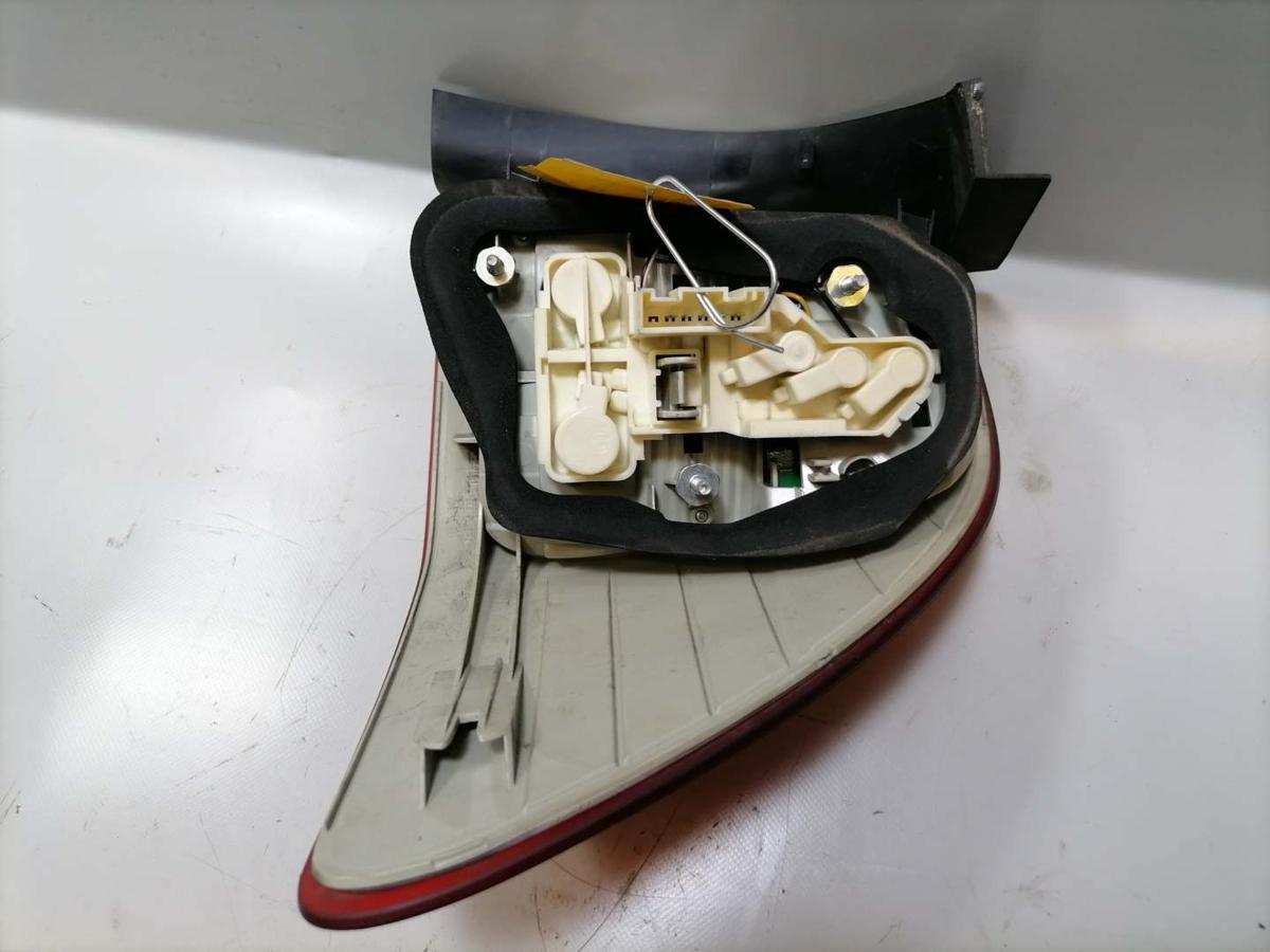 BMW 3er E91 Bj.2012 original Rücklicht Rückleuchte Schlussleuchte links außen LED Kombi Facelift